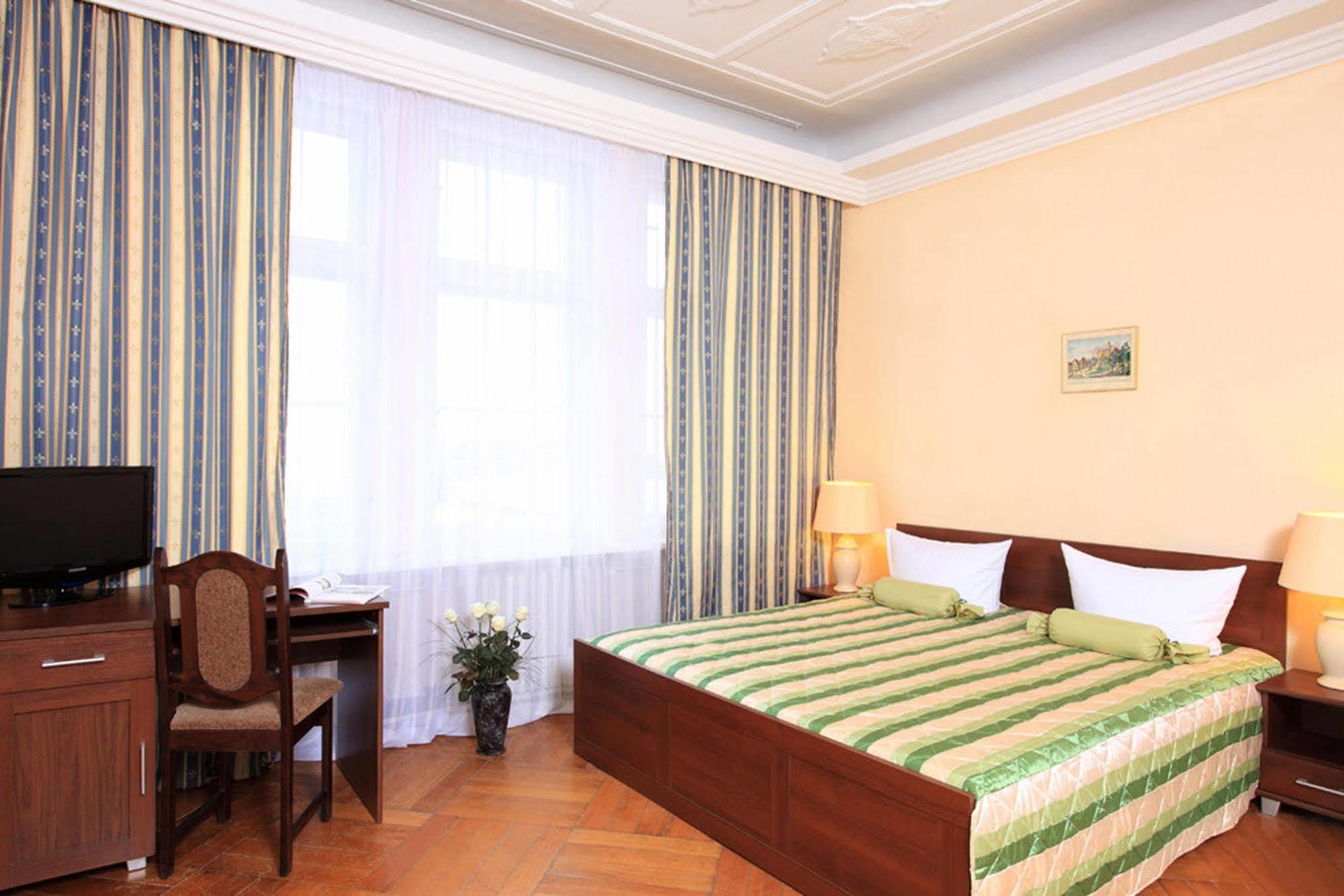 Hotel Central Inn Am Hauptbahnhof Pension Berlin Bagian luar foto